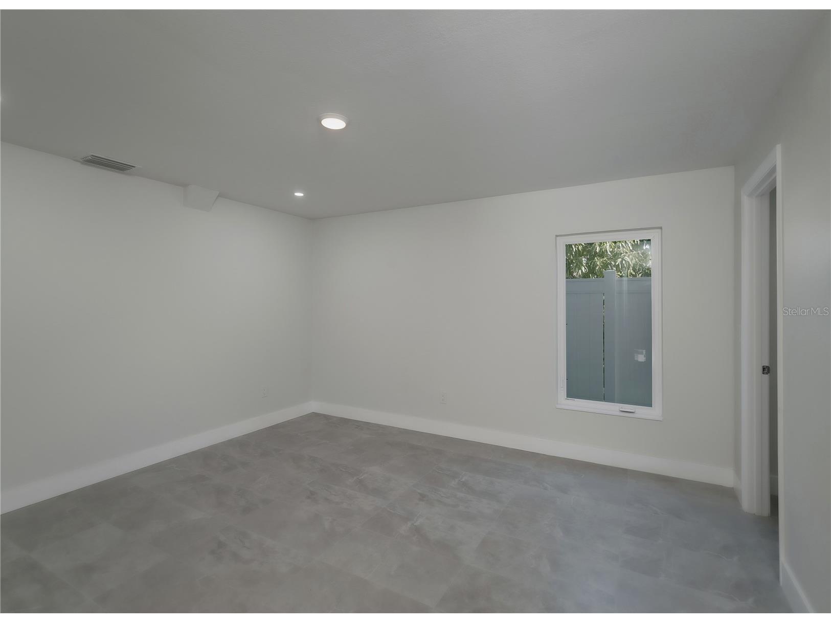 310 Hibiscus Street #B Tarpon Springs FL 34689 TB8520123 image8