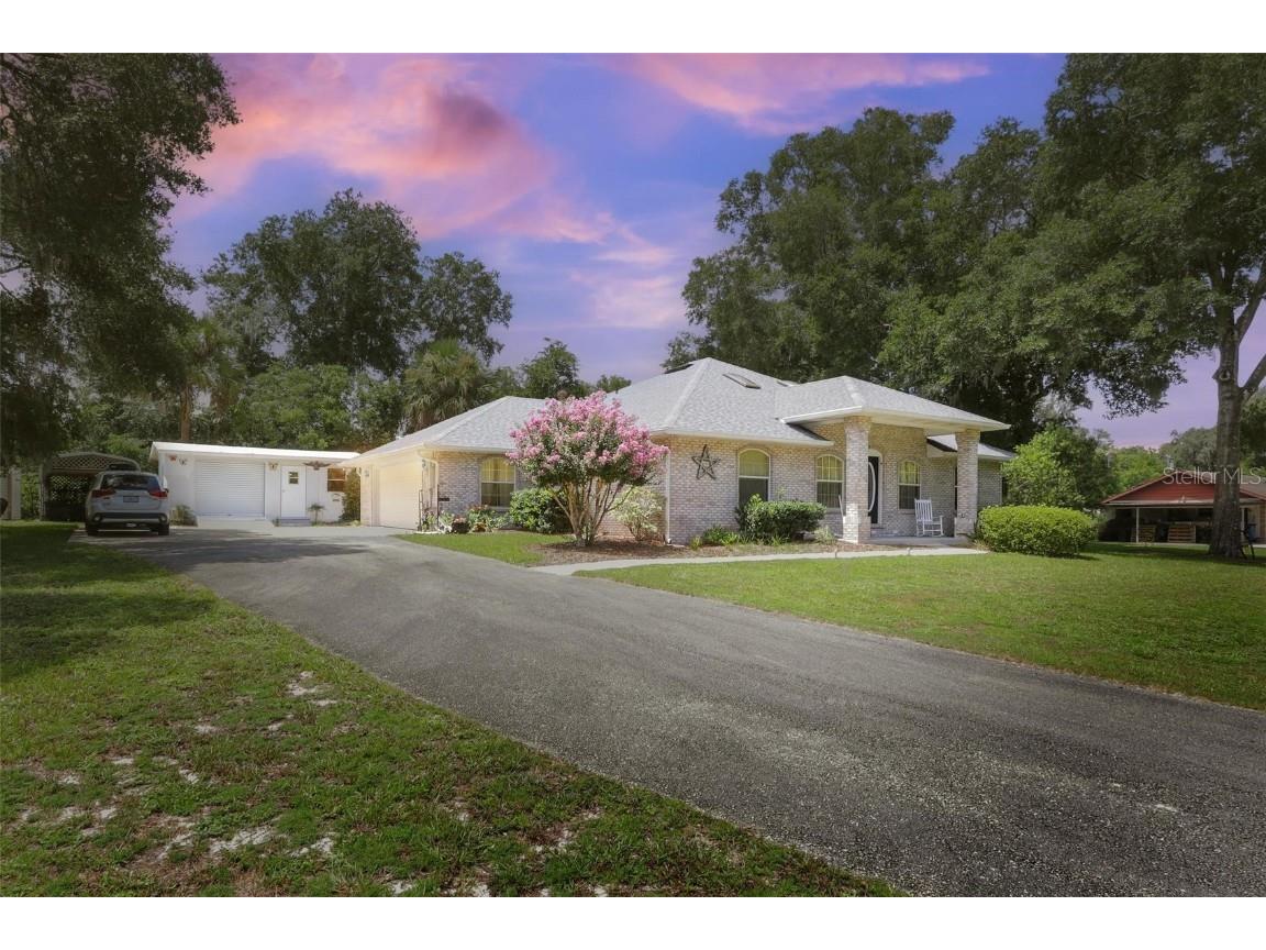 310 Kinsel Court De Leon Springs FL 32130 V4937587 image1