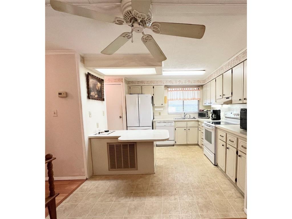 310 Martin Drive Lakeland FL 33809 L4957635 image9
