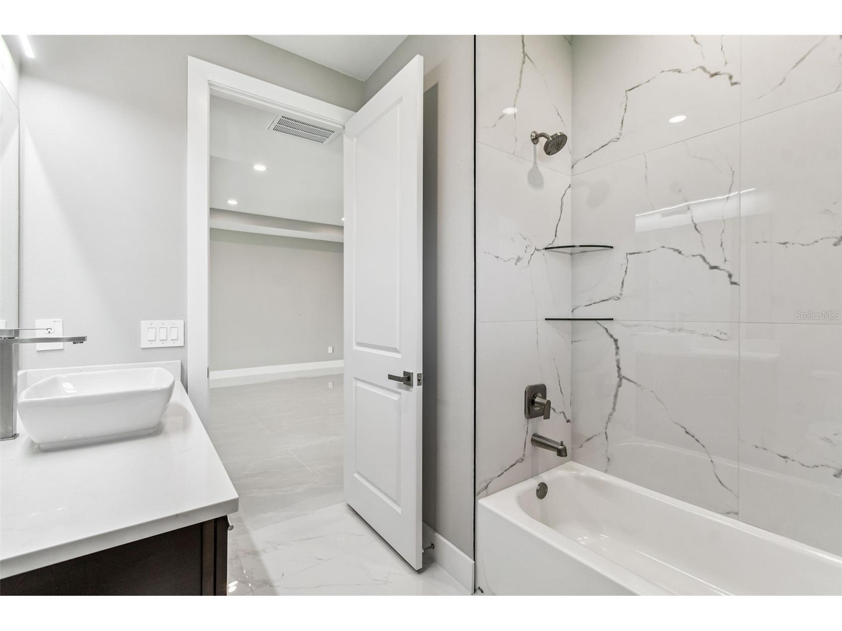 310 N Lemon Avenue Brooksville FL 34601 TB8438030 image28