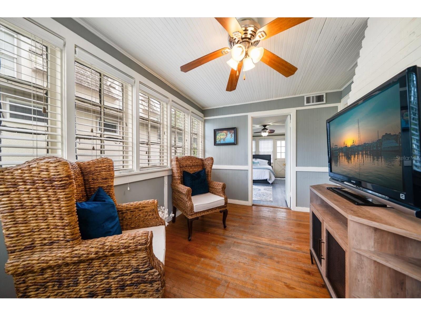 310 N Lincoln Avenue Clearwater FL 33755 TB8393523 image16