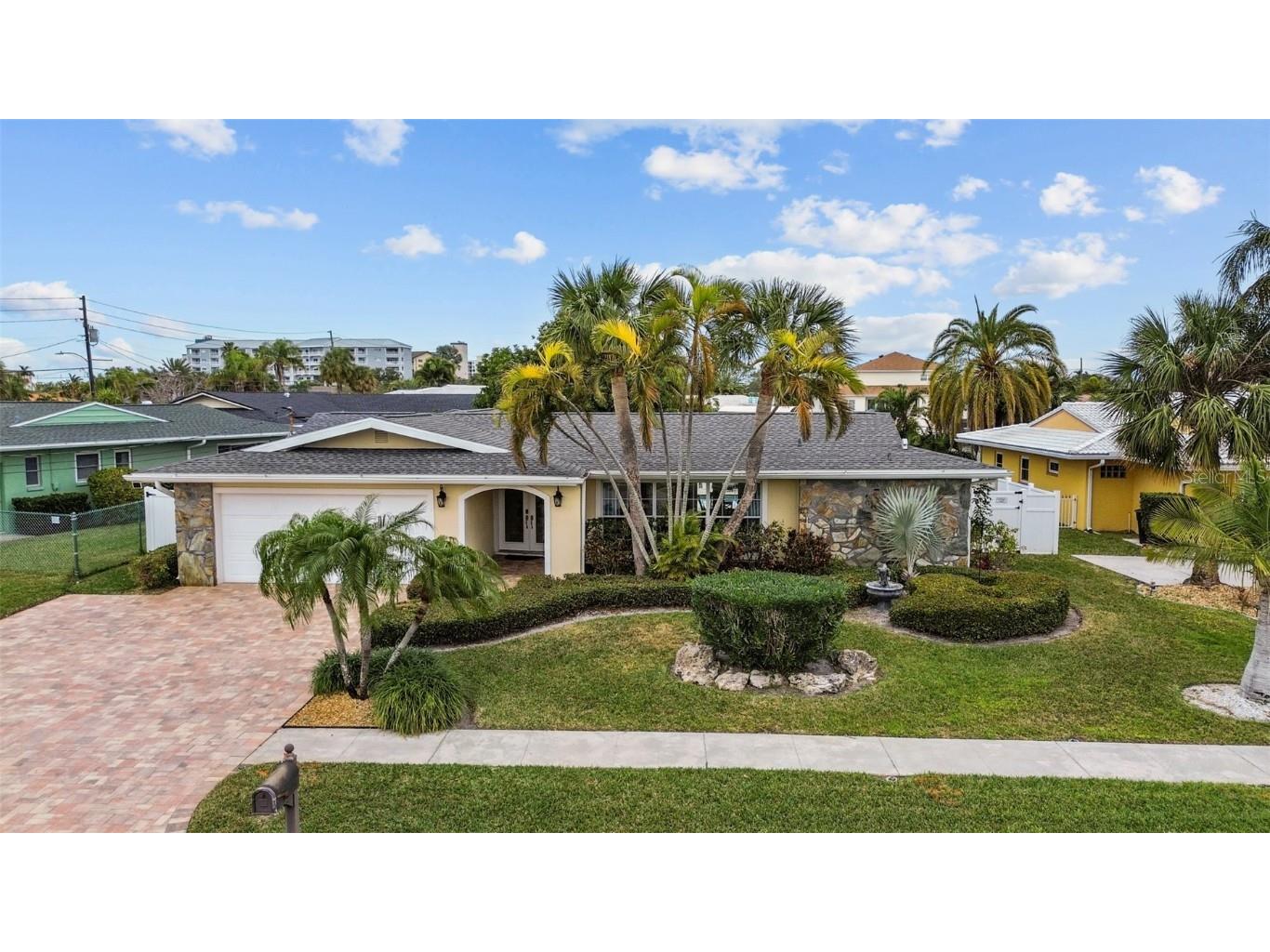 310 Palm Island SE Clearwater FL 33767 U8228666 image1