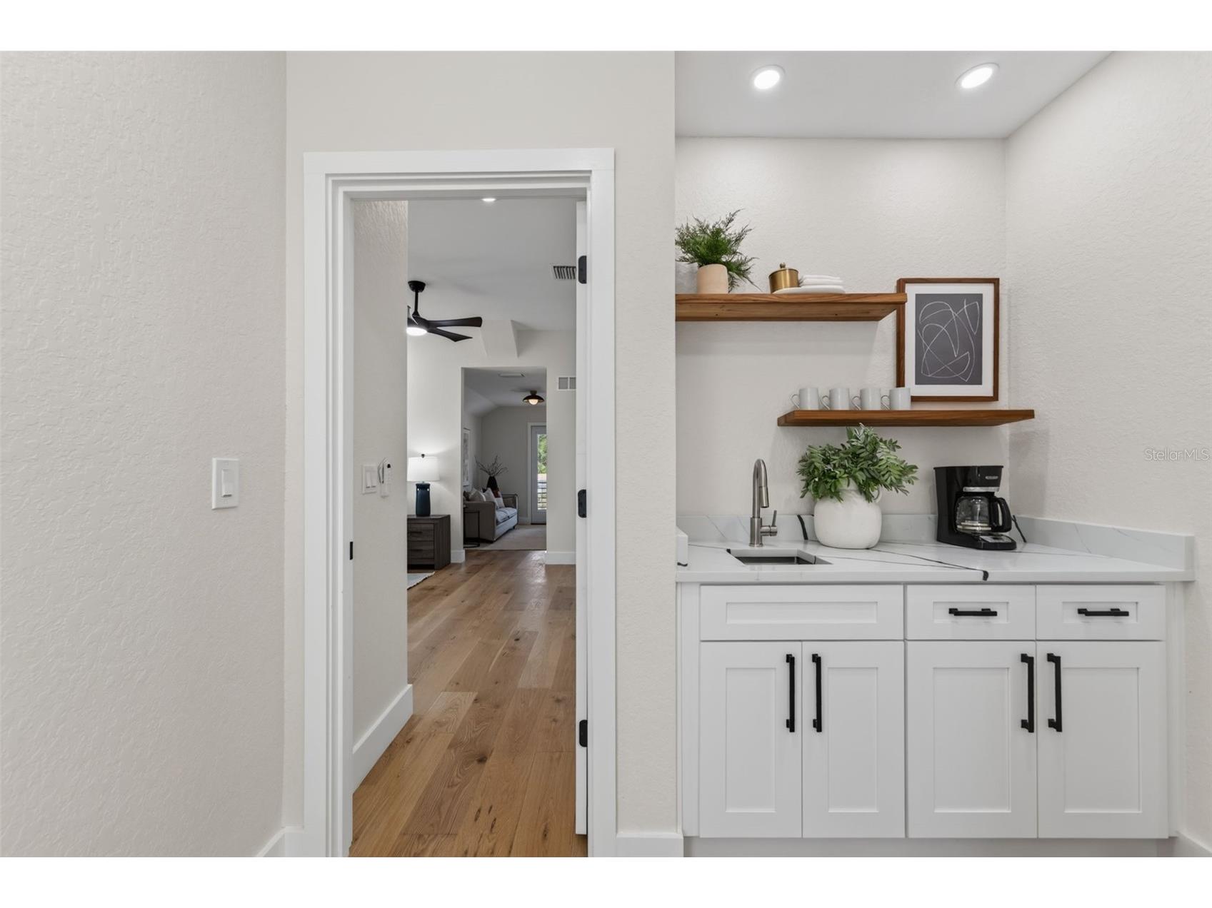 310 Park Street N Saint Petersburg FL 33710 TB8522579 image51