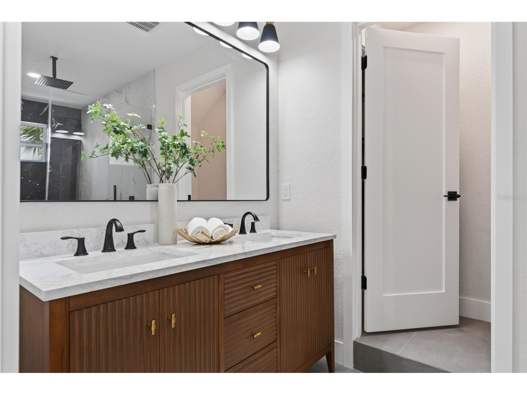 310 Park Street N Saint Petersburg FL 33710 TB8522579 image57
