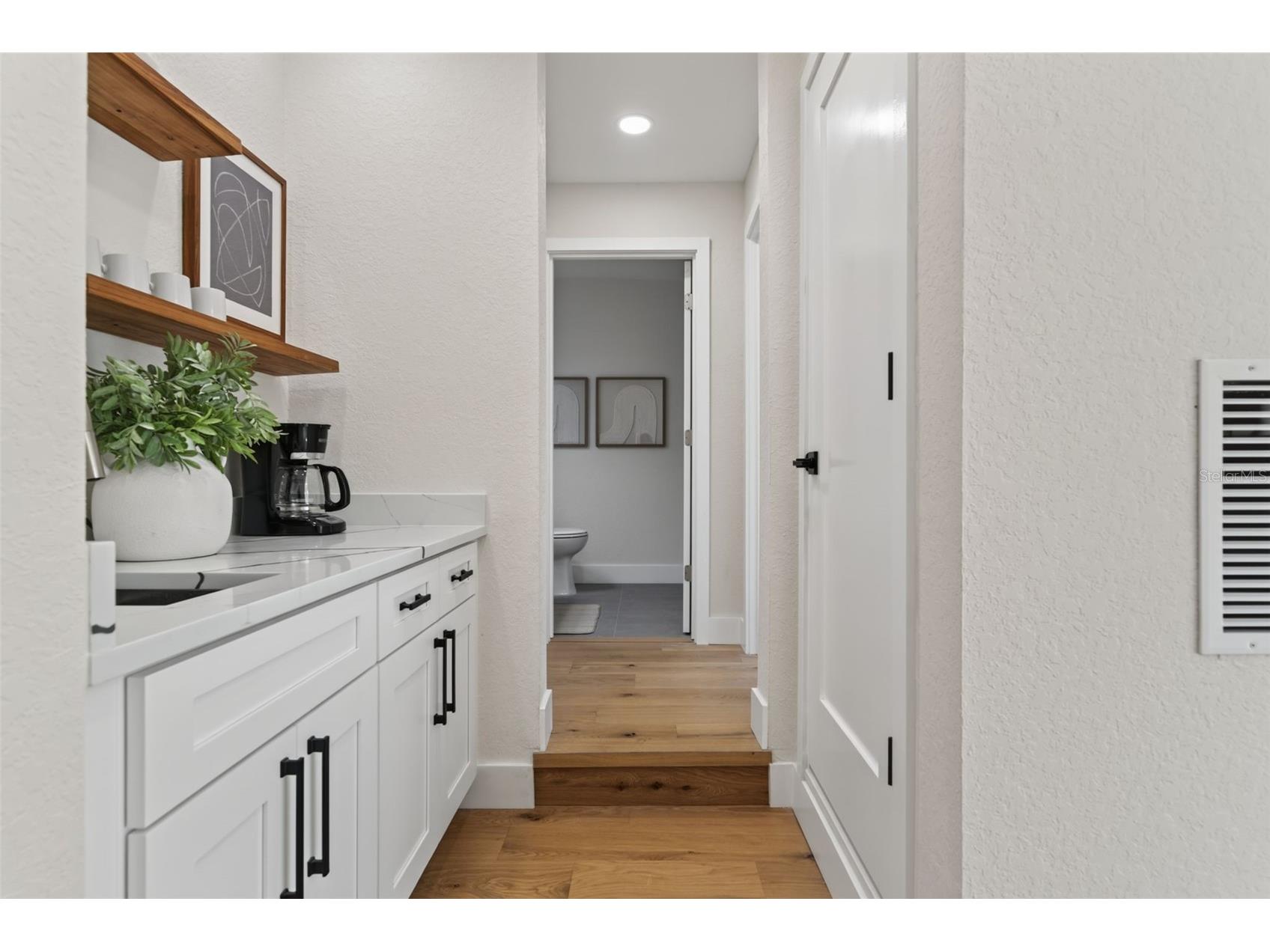 310 Park Street N Saint Petersburg FL 33710 TB8522579 image64