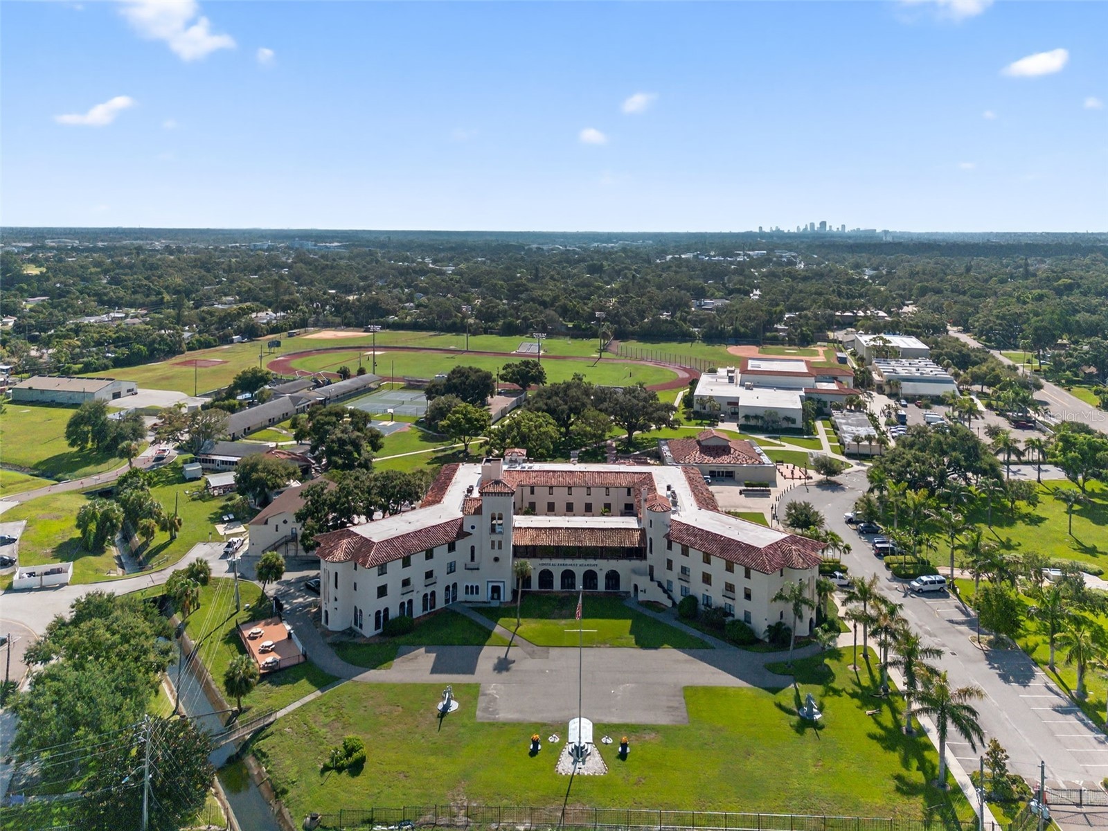 310 Park Street N Saint Petersburg FL 33710 TB8522579 image94