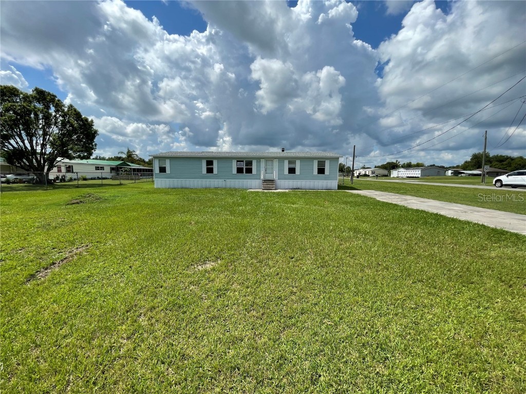 310 Thornhill Estates Court Winter Haven FL 33880 B4901315 image1