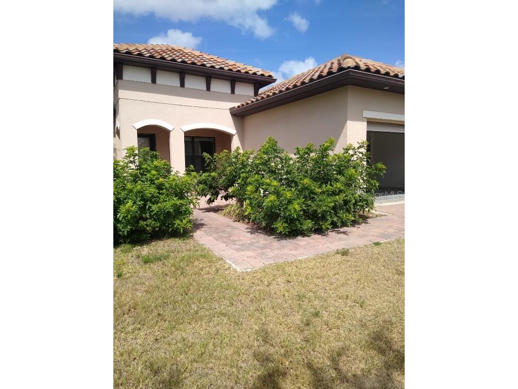 310 Villa Sorrento Circle Haines City FL 33844 G5067172 image1