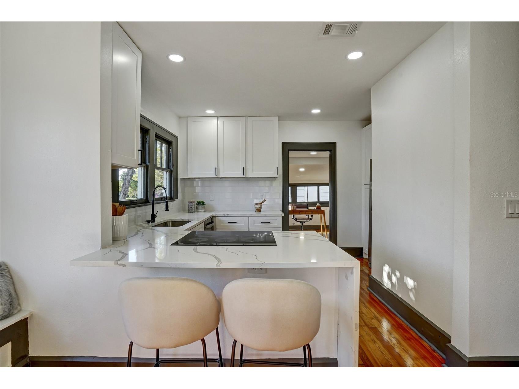 3100 11th Avenue N Saint Petersburg FL 33713 TB8485974 image11
