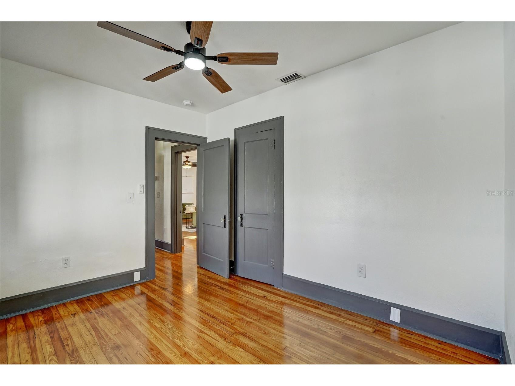 3100 11th Avenue N Saint Petersburg FL 33713 TB8485974 image16