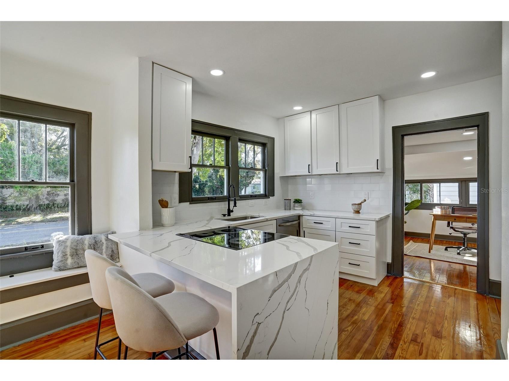 3100 11th Avenue N Saint Petersburg FL 33713 TB8485974 image5