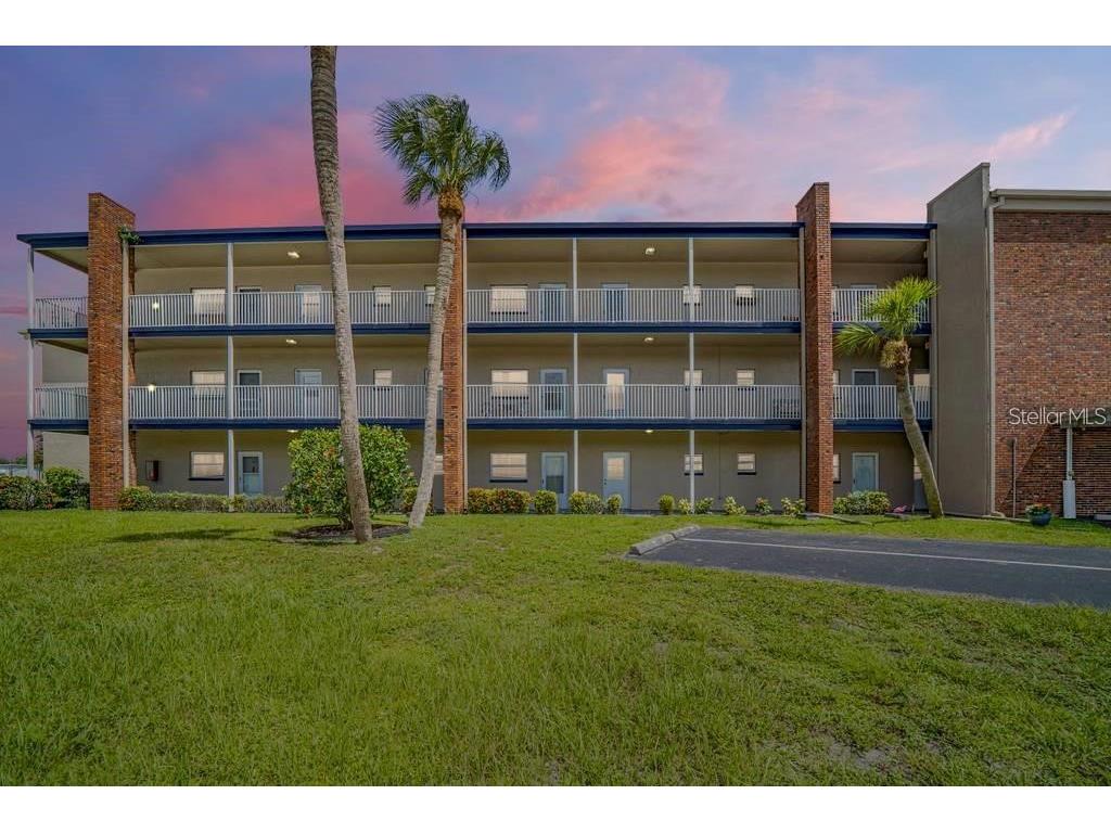 3100 Harbor Boulevard #113 Port Charlotte FL 33952 C7488431 image1