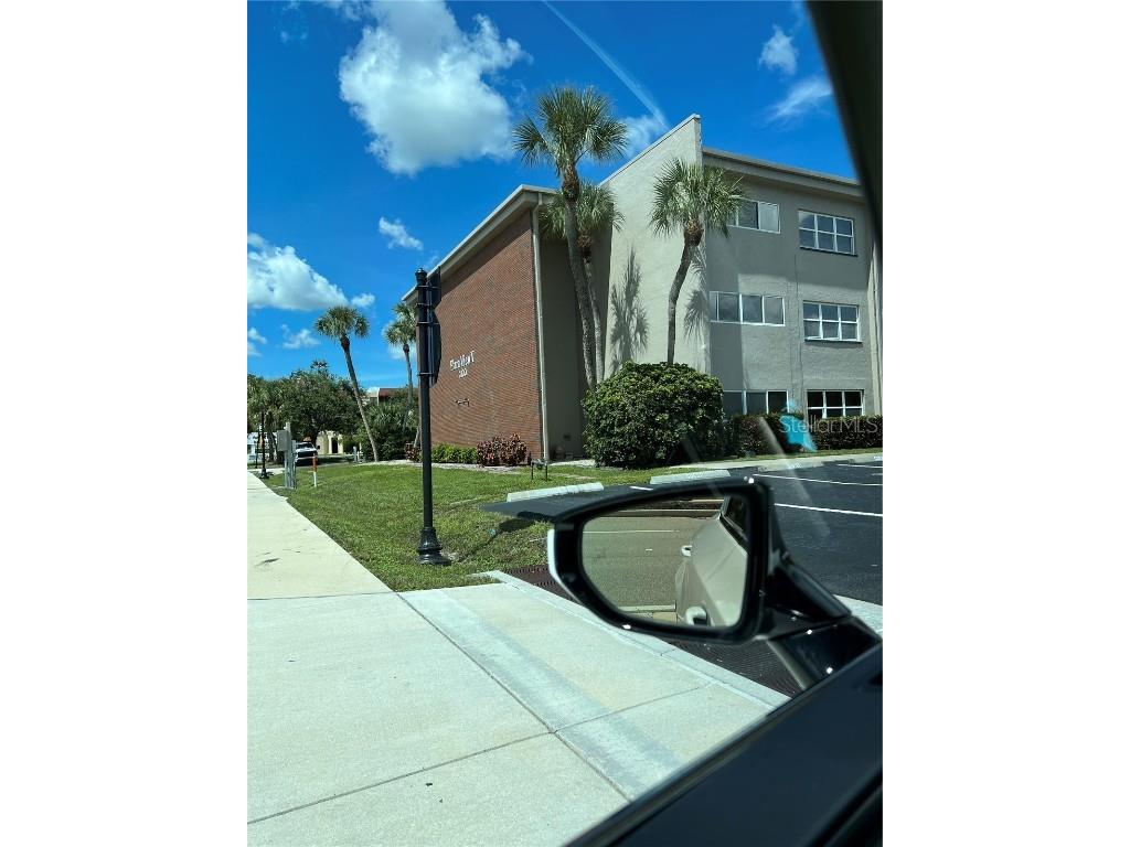 3100 Harbor Boulevard #310 Port Charlotte FL 33952 C7480355 image1