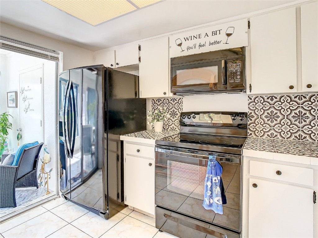 3100 Hartford Street N #227 Saint Petersburg FL 33713 O6362346 image12