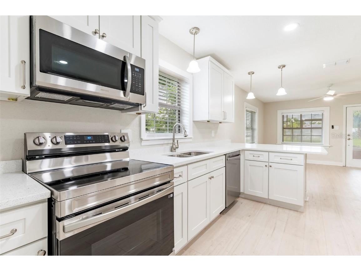 3101 55th Avenue N Saint Petersburg FL 33714 TB8406535 image18