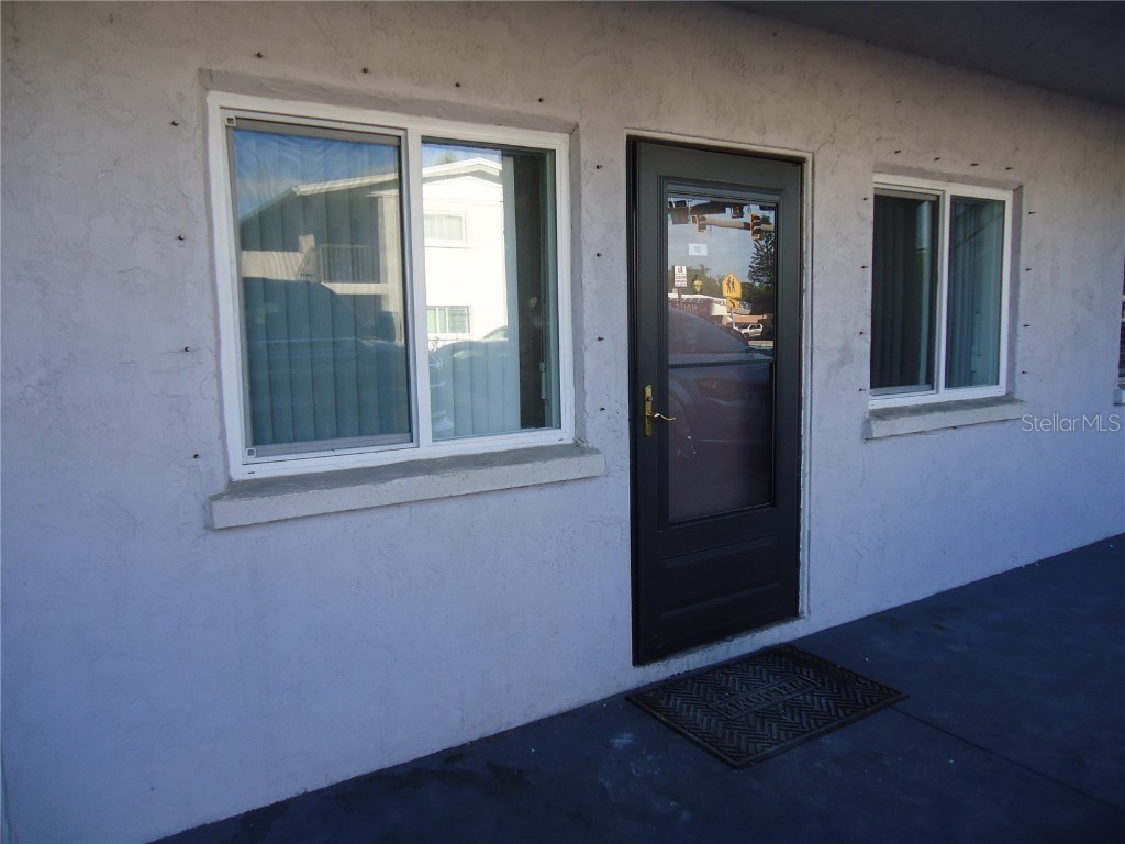 3101 Bee Ridge Road #121 Sarasota FL 34239 N6125800 image1