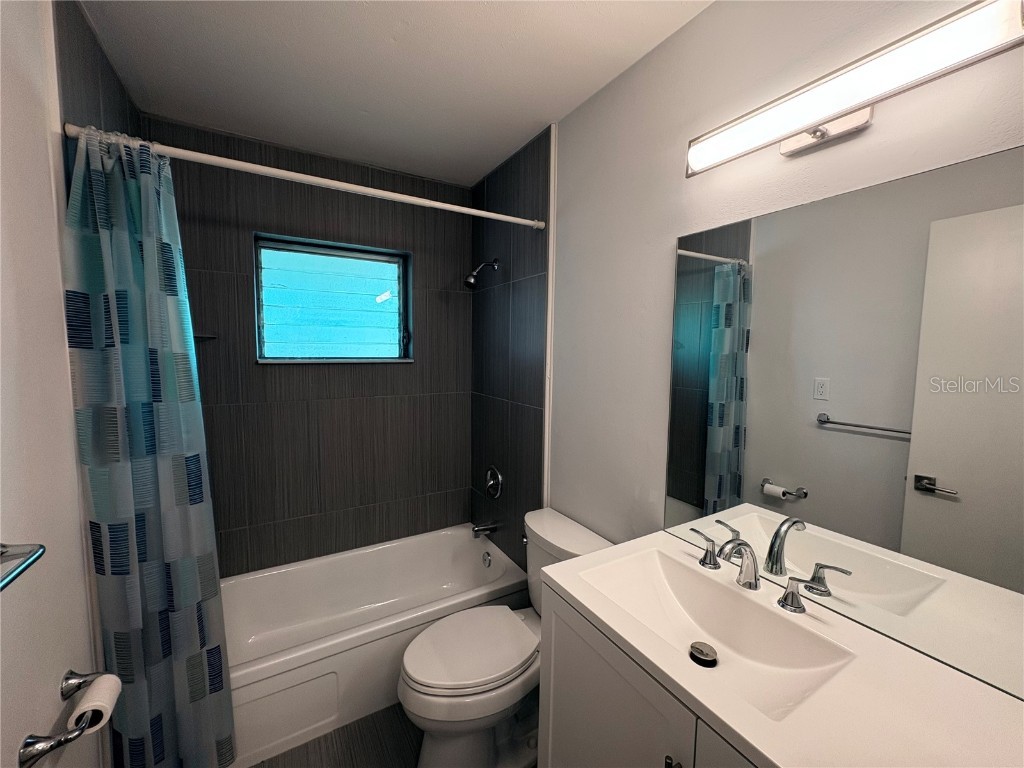 3101 Bee Ridge Road #208 Sarasota FL 34239 A4674589 image9