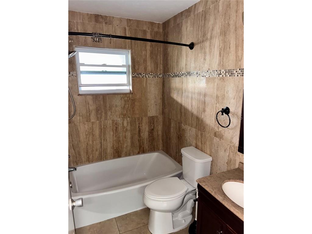 3101 Bee Ridge Road #214 Sarasota FL 34239 A4656354 image7