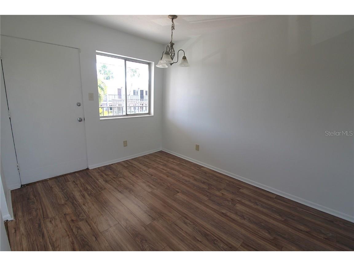 3101 Bee Ridge Road #215 Sarasota FL 34239 A4675531 image5