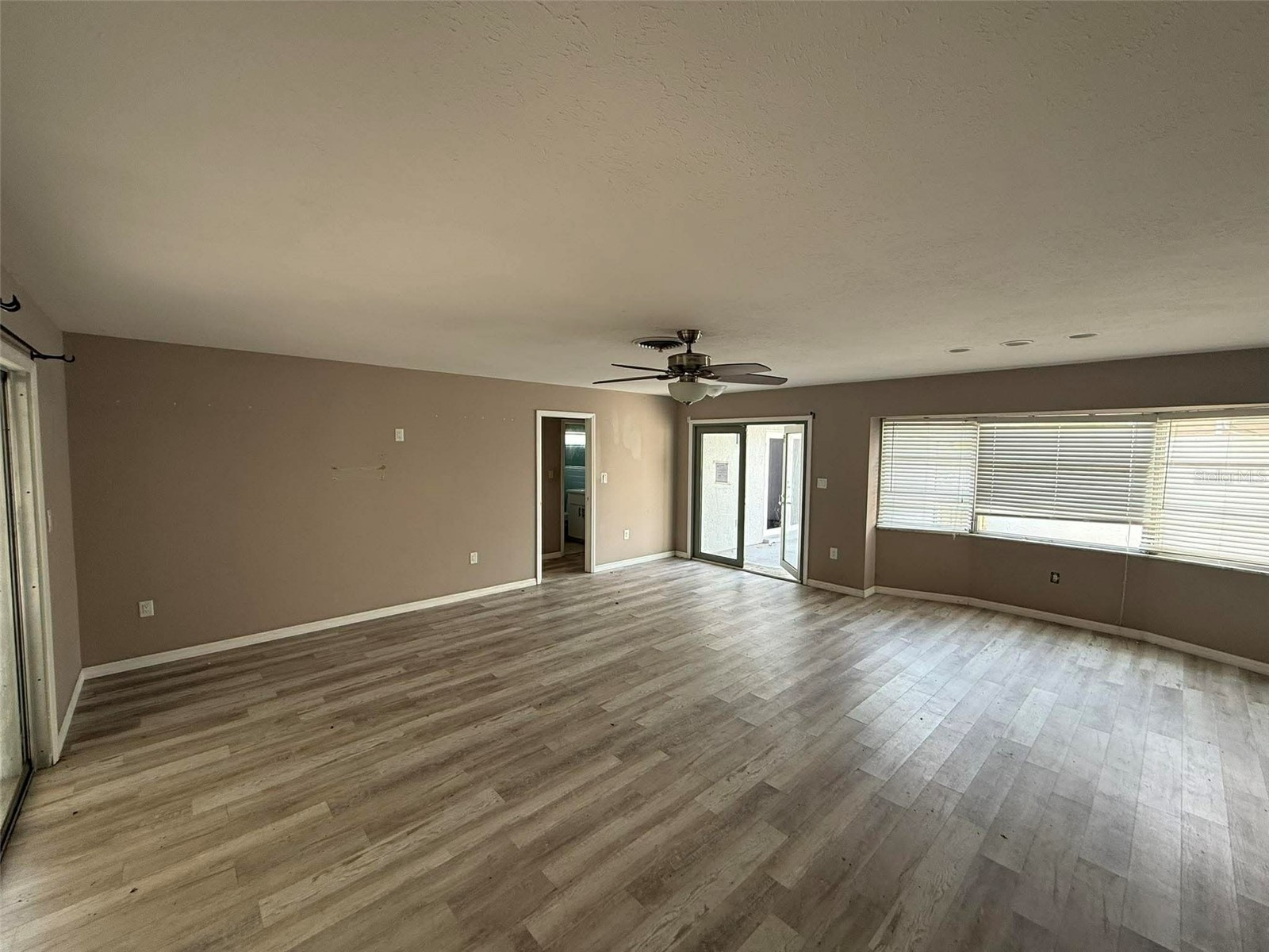 3101 Bispham Road Sarasota FL 34231 A4693789 image2