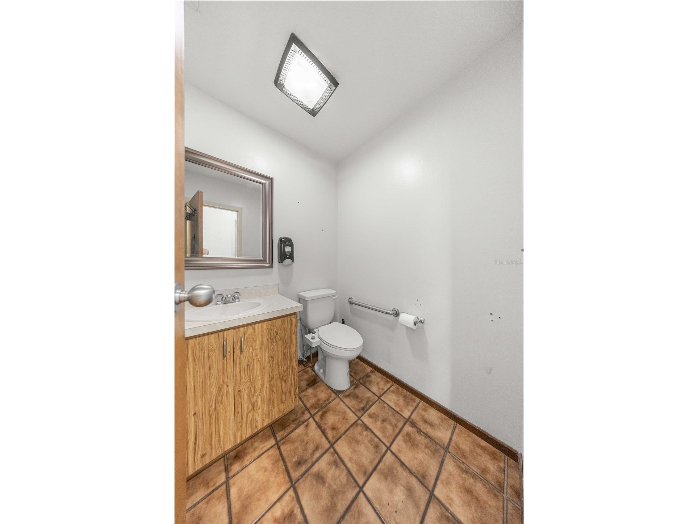3101 SW College Road #200/204 Ocala FL 34474 OM725187 image20