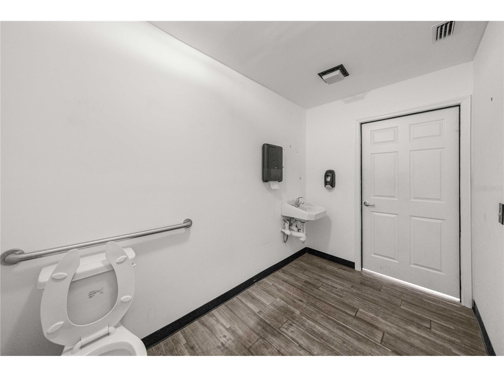 3101 SW College Road #200/204 Ocala FL 34474 OM725187 image33