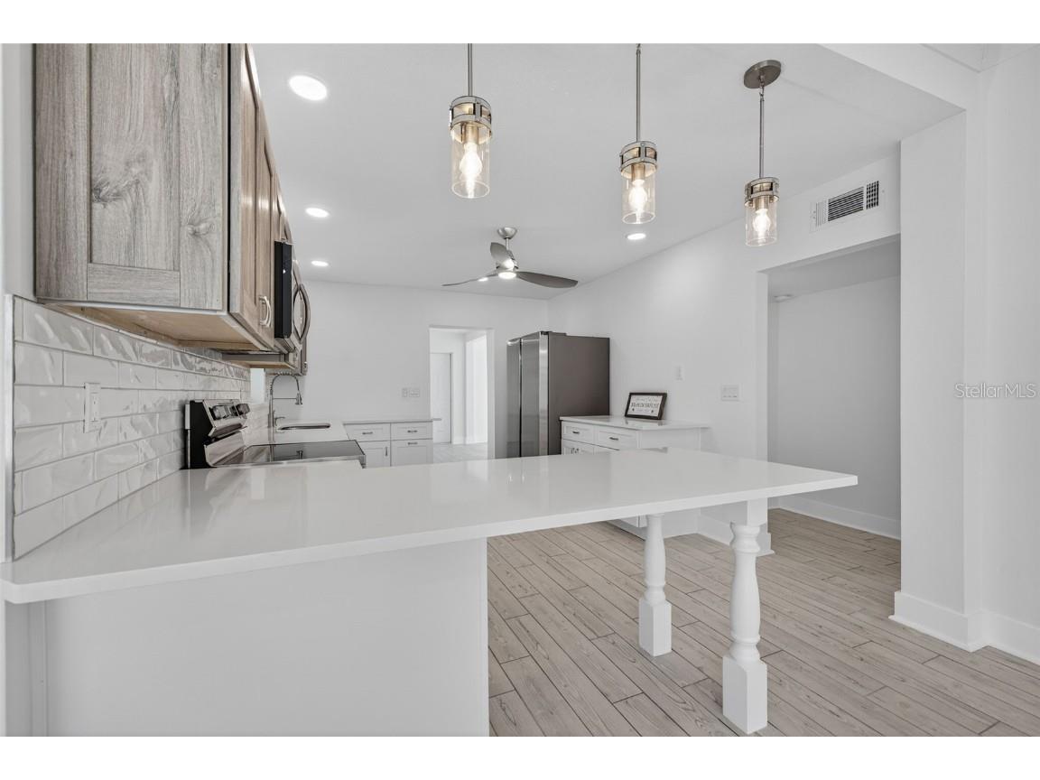 3102 Dupont Street S Gulfport FL 33707 TB8439347 image10