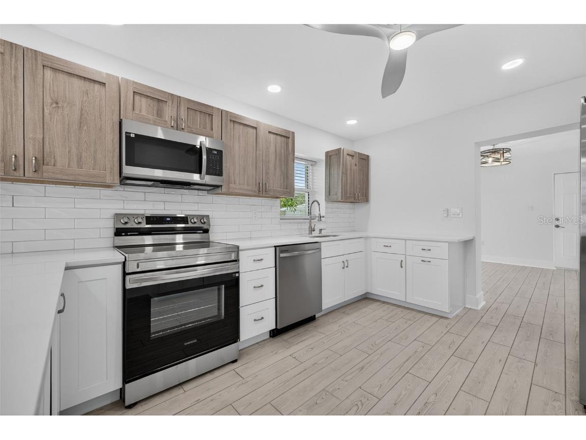 3102 Dupont Street S Gulfport FL 33707 TB8439347 image16