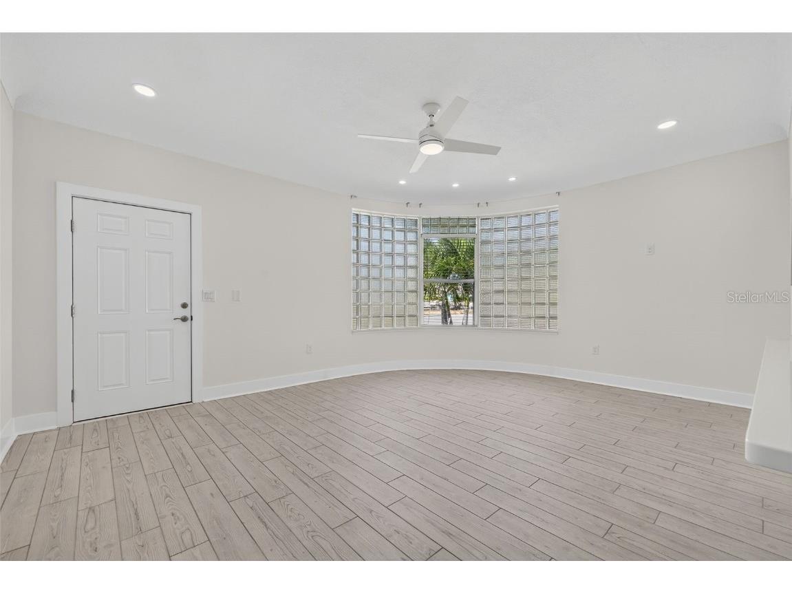 3102 Dupont Street S Gulfport FL 33707 TB8439347 image7