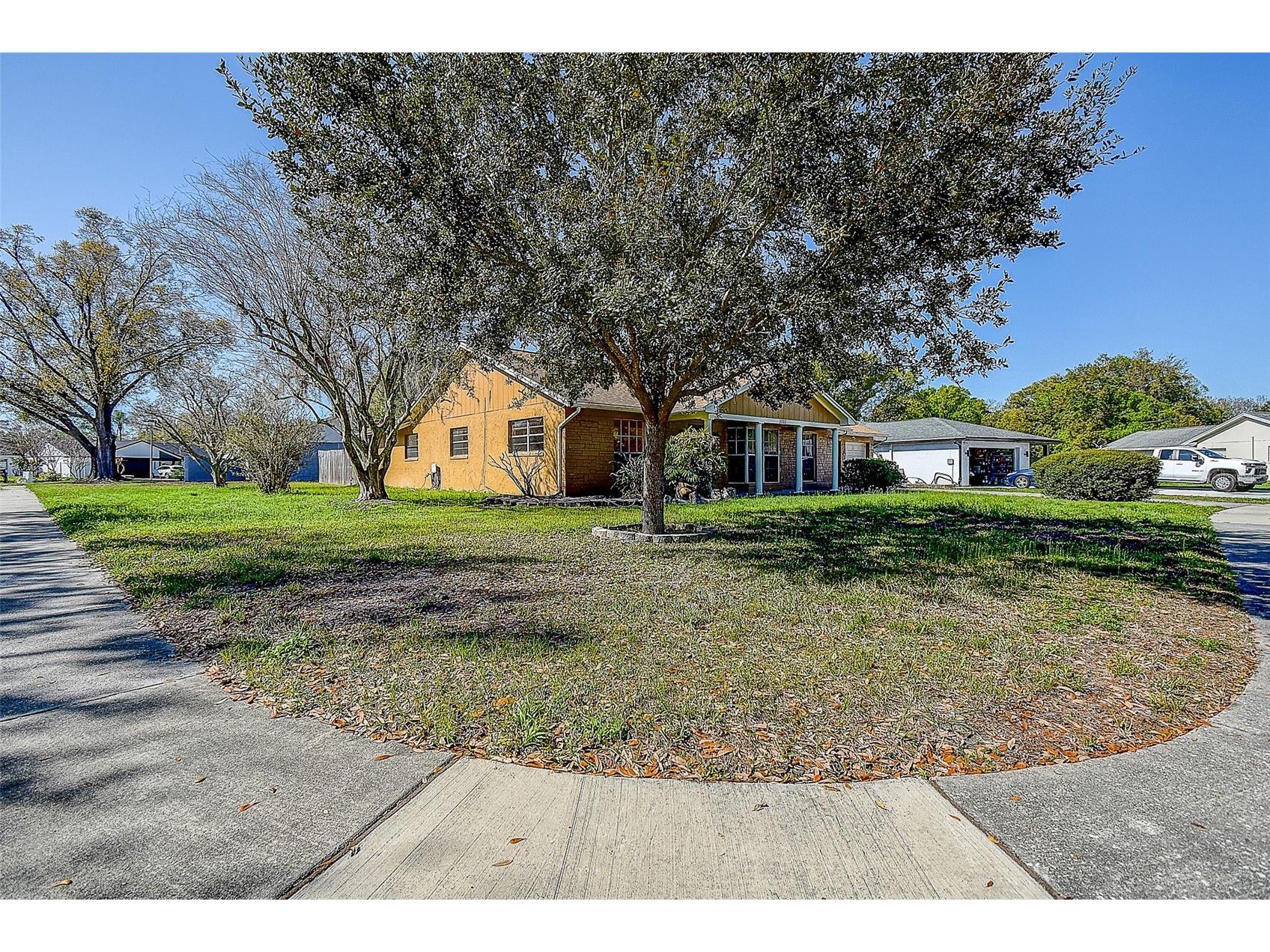 3102 Old Spring Place Tampa FL 33618 TB8480604 image24