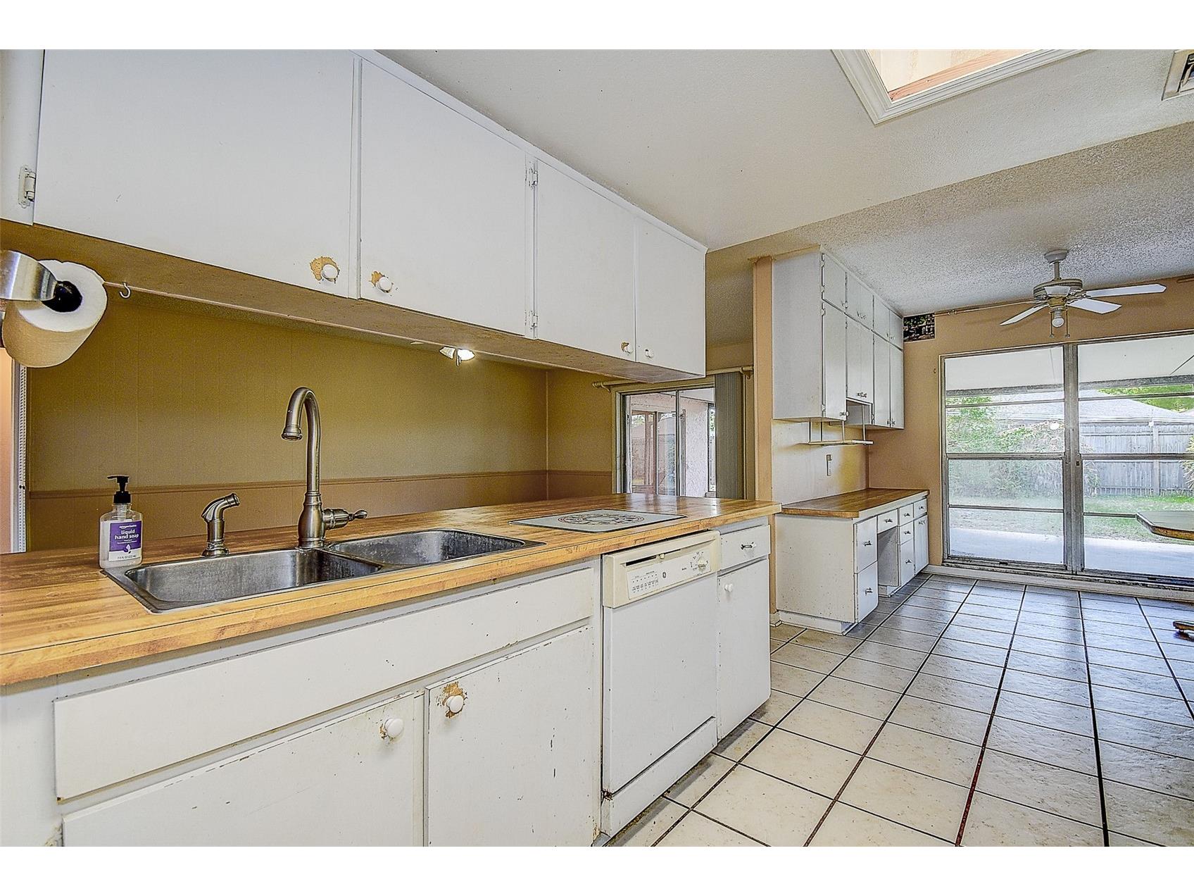 3102 Old Spring Place Tampa FL 33618 TB8480604 image9