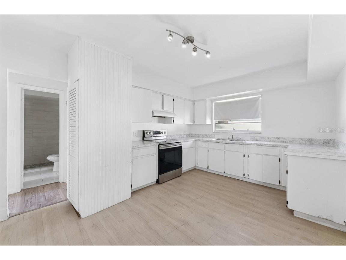 3102 W Leroy Street #A Tampa FL 33607 TB8430743 image10