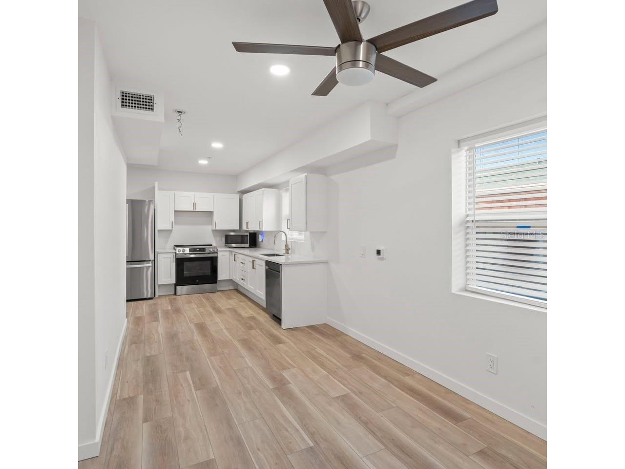 3103 16th Street N #3103 Saint Petersburg FL 33704 TB8509355 image5