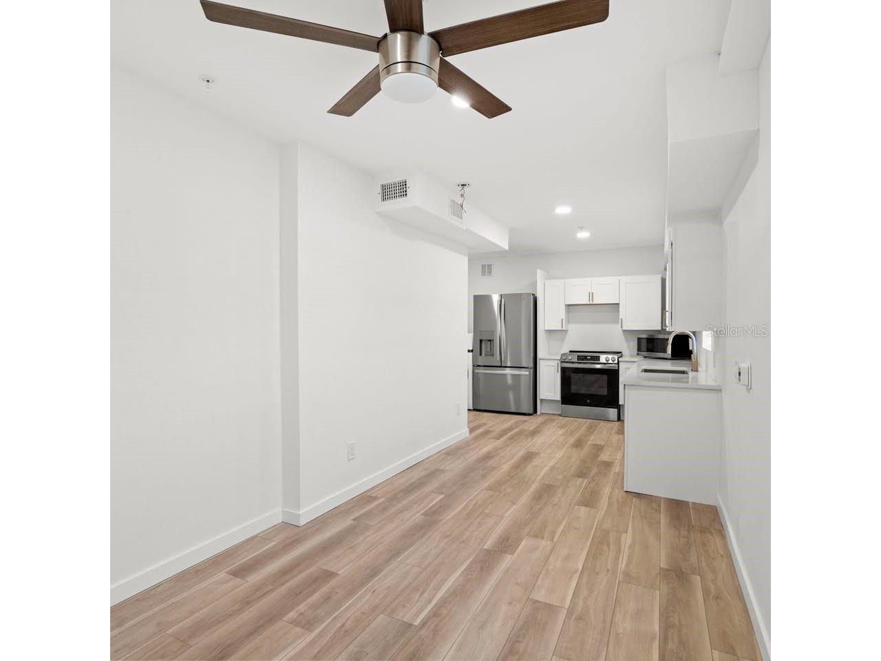 3103 16th Street N #3103 Saint Petersburg FL 33704 TB8509355 image6