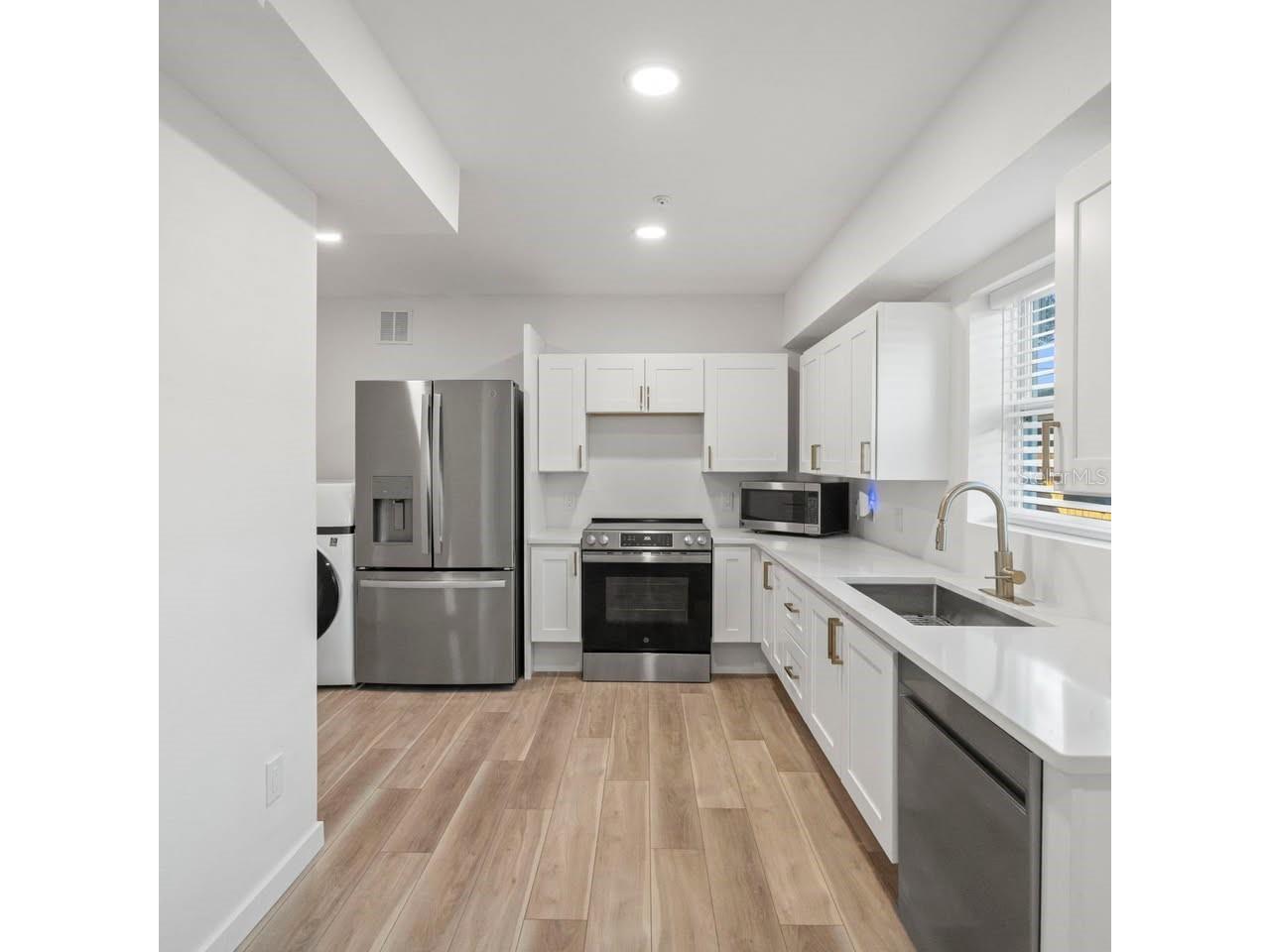 3103 16th Street N #3103 Saint Petersburg FL 33704 TB8509355 image8