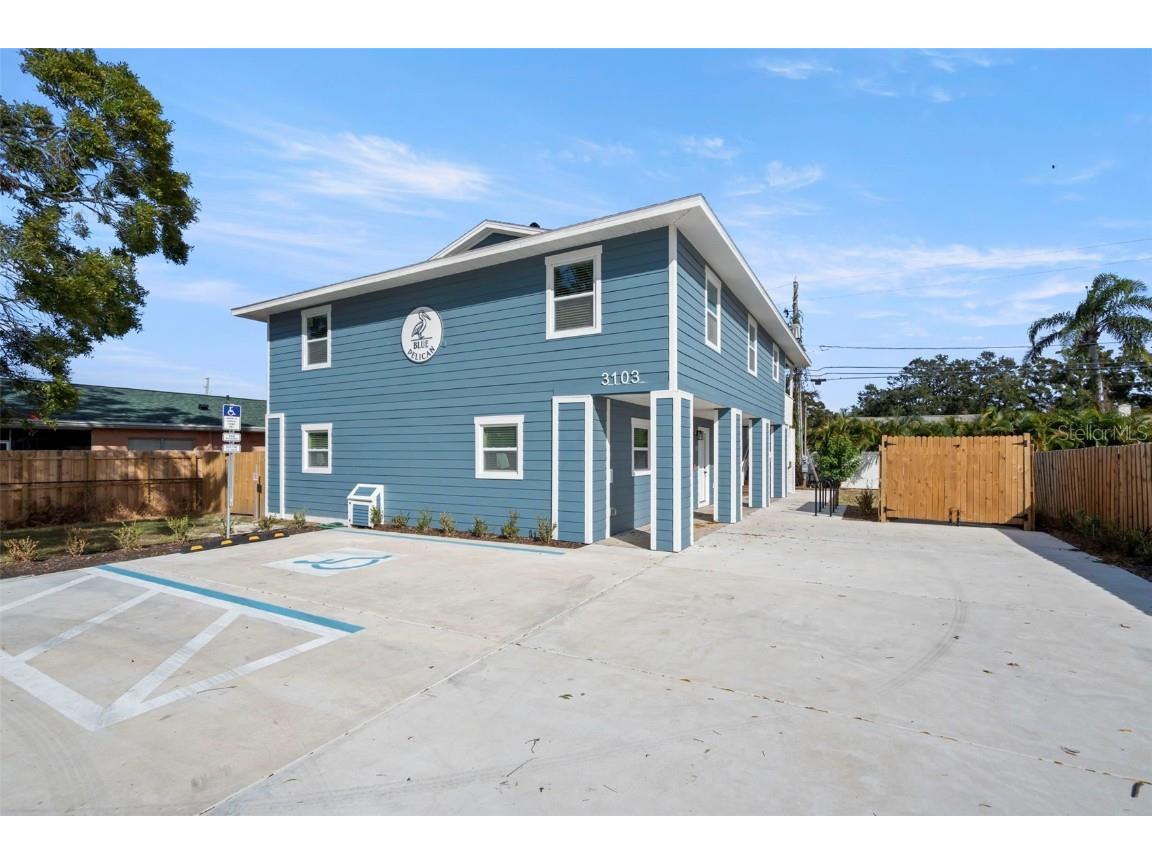 3103 16th Street N Saint Petersburg FL 33704 TB8449162 image1