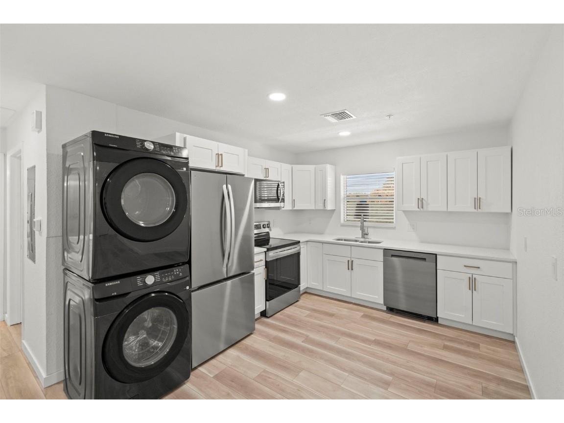 3103 16th Street N Saint Petersburg FL 33704 TB8449162 image21