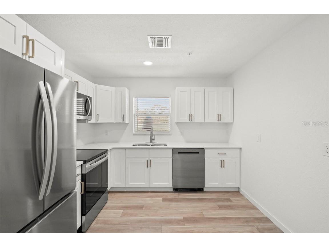 3103 16th Street N Saint Petersburg FL 33704 TB8449162 image23