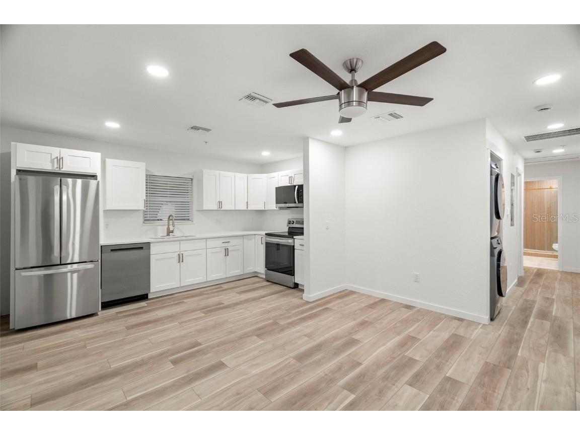 3103 16th Street N Saint Petersburg FL 33704 TB8449162 image3