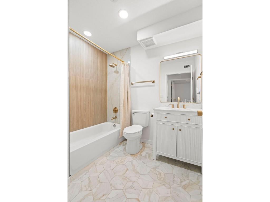 3103 16th Street N Saint Petersburg FL 33704 TB8449162 image54