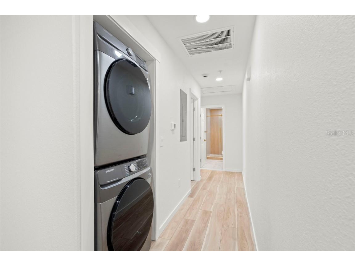 3103 16th Street N Saint Petersburg FL 33704 TB8449162 image9