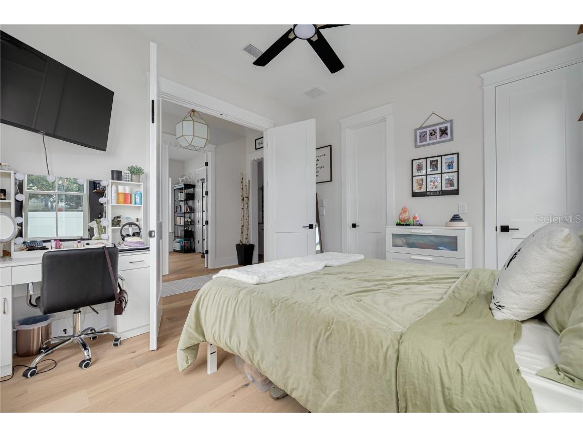 3104 11th Street N Saint Petersburg FL 33704 TB8453123 image17