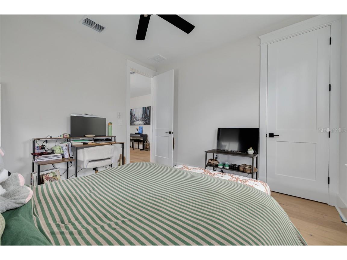 3104 11th Street N Saint Petersburg FL 33704 TB8453123 image29