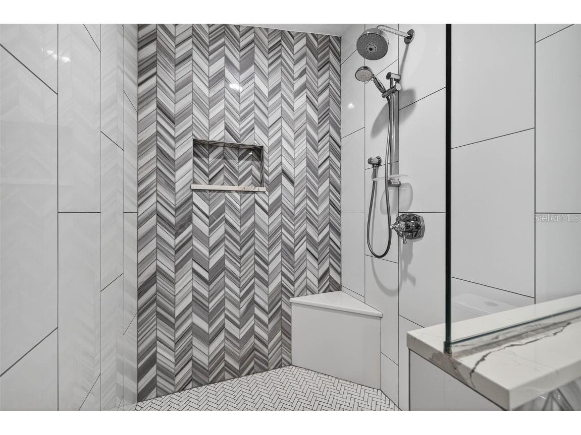 3104 15th Street N Saint Petersburg FL 33704 TB8442624 image20