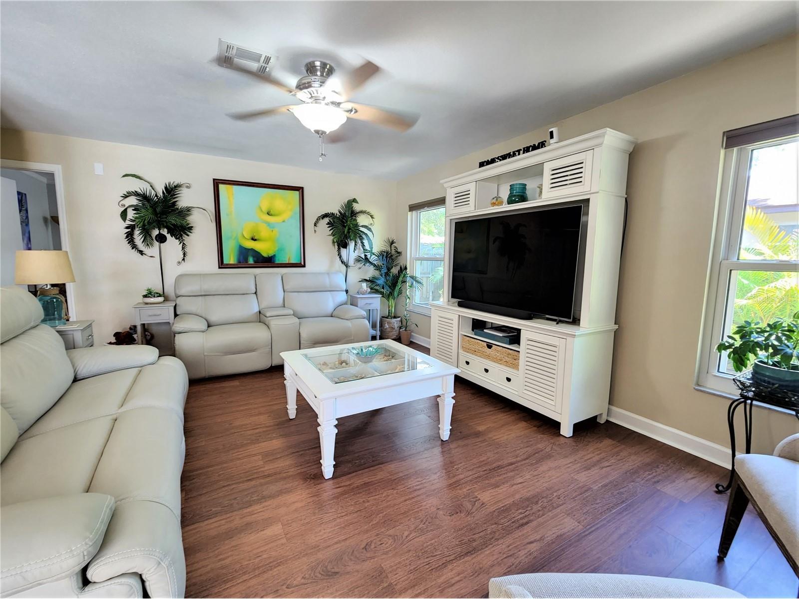 3104 Clovewood Place Seffner FL 33584 TB8513230 image6