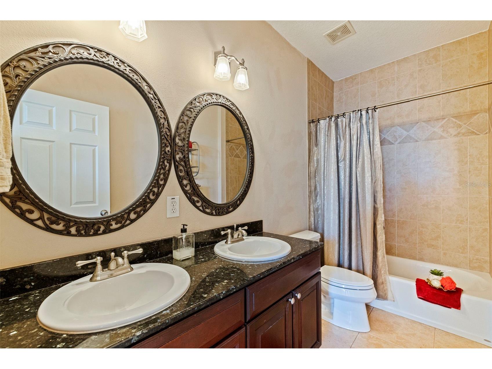 3104 W Fielder Street Tampa FL 33611 TB8480089 image32