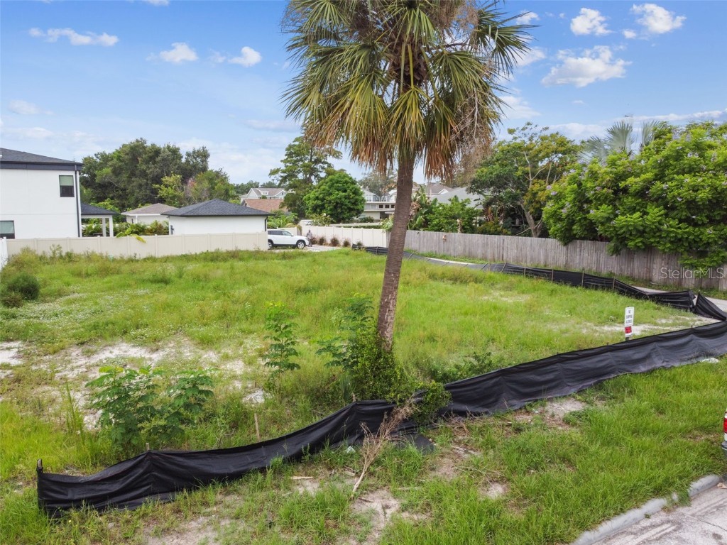 3104 W North B Street Tampa FL 33609 U8207989 image1