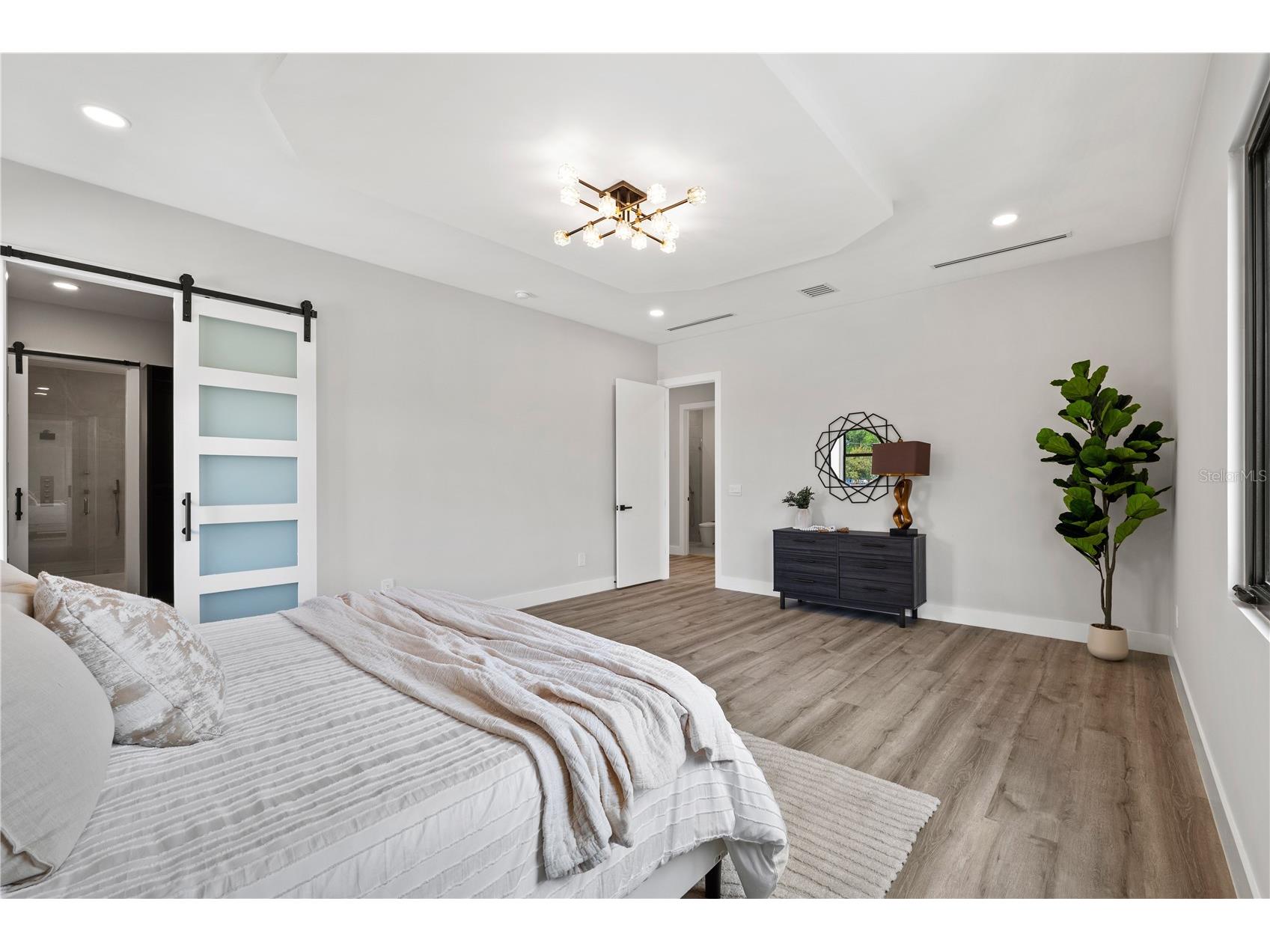 3104 W Pine Street Tampa FL 33607 TB8491193 image46