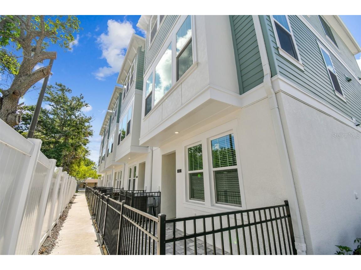 3105 4th Terrace N Saint Petersburg FL 33713 TB8405822 image1