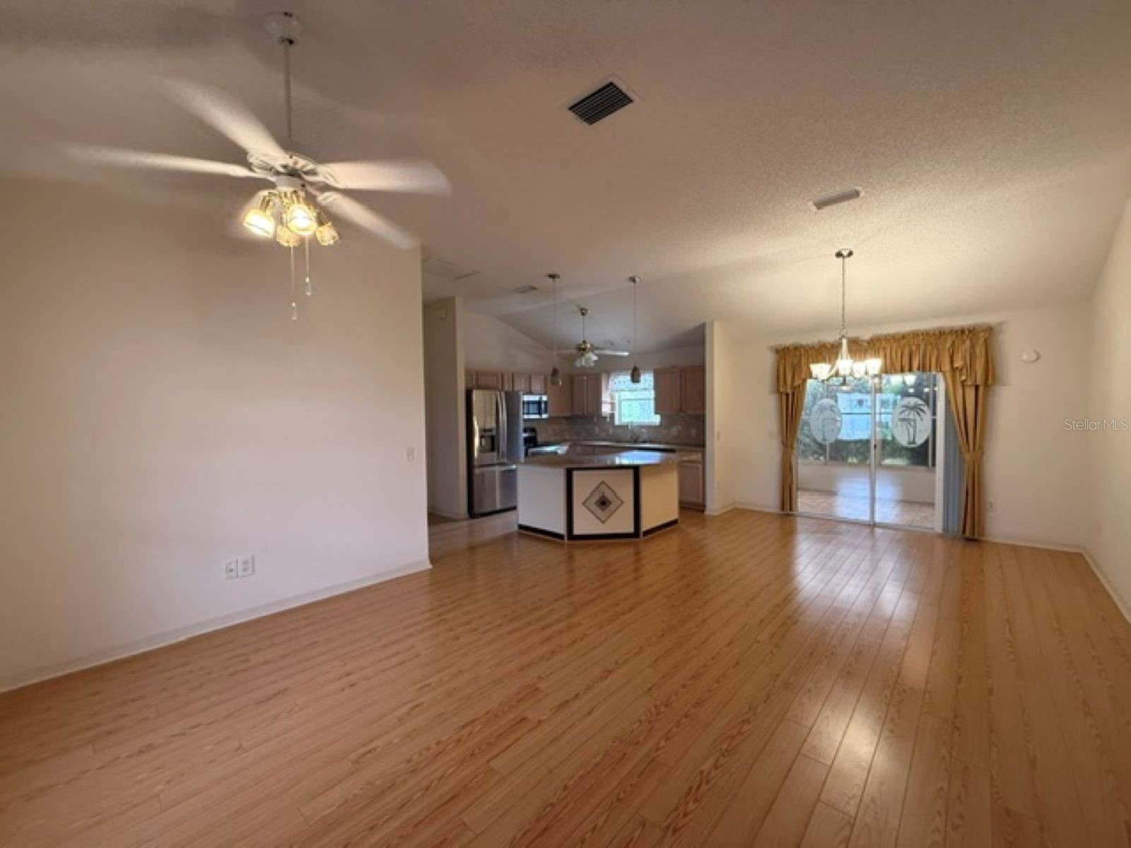 3105 Berwyn Way The Villages FL 32162 OM726165 image2